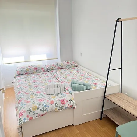 Appartement Junto A La Real Y Antigua En *