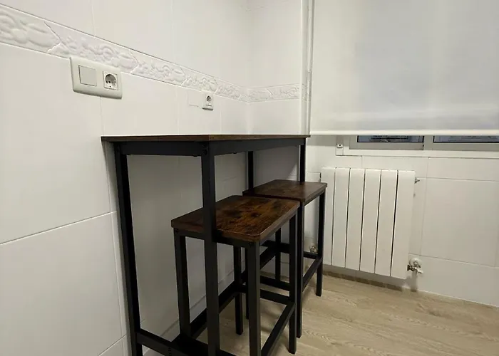 Lejlighed Junto A La Real Y Antigua En *