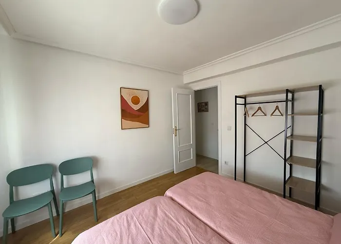 Lejlighed Junto A La Real Y Antigua En Burgo