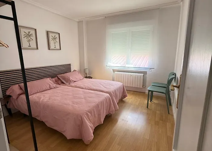 Junto A La Real Y Antigua En Lejlighed