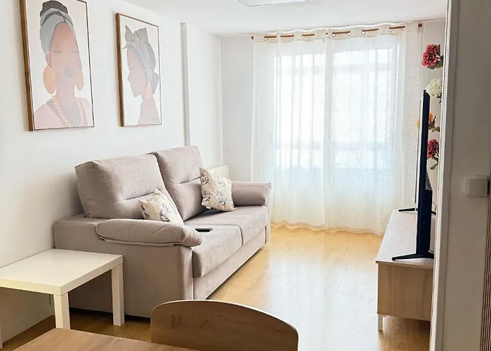 Junto A La Real Y Antigua En Lejlighed Burgo