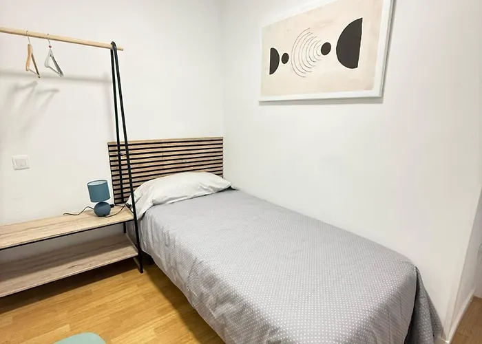 Lejlighed Junto A La Real Y Antigua En