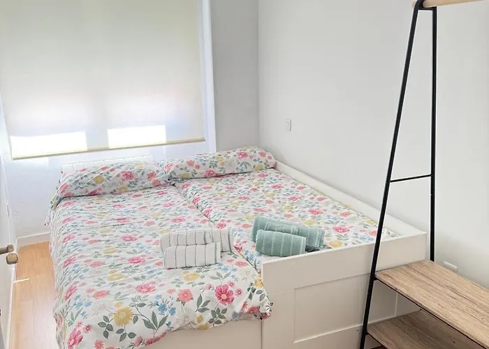 Lejlighed Junto A La Real Y Antigua En *